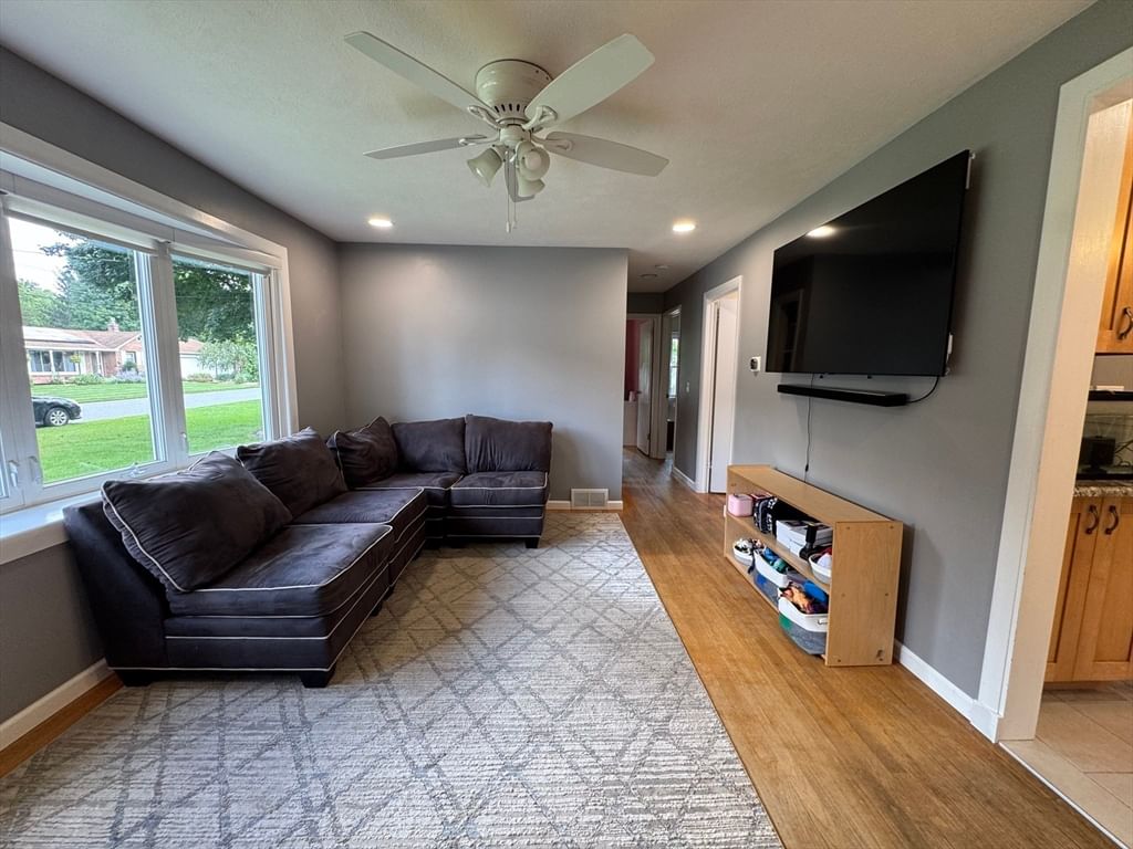 18 Cedar Oak Lane Hampden — Photo 5 of 23