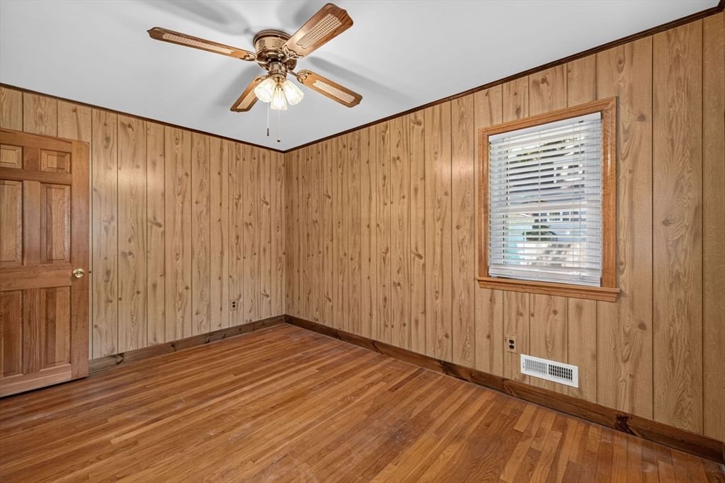 1 Vincent St Middleboro — Photo 24 of 38