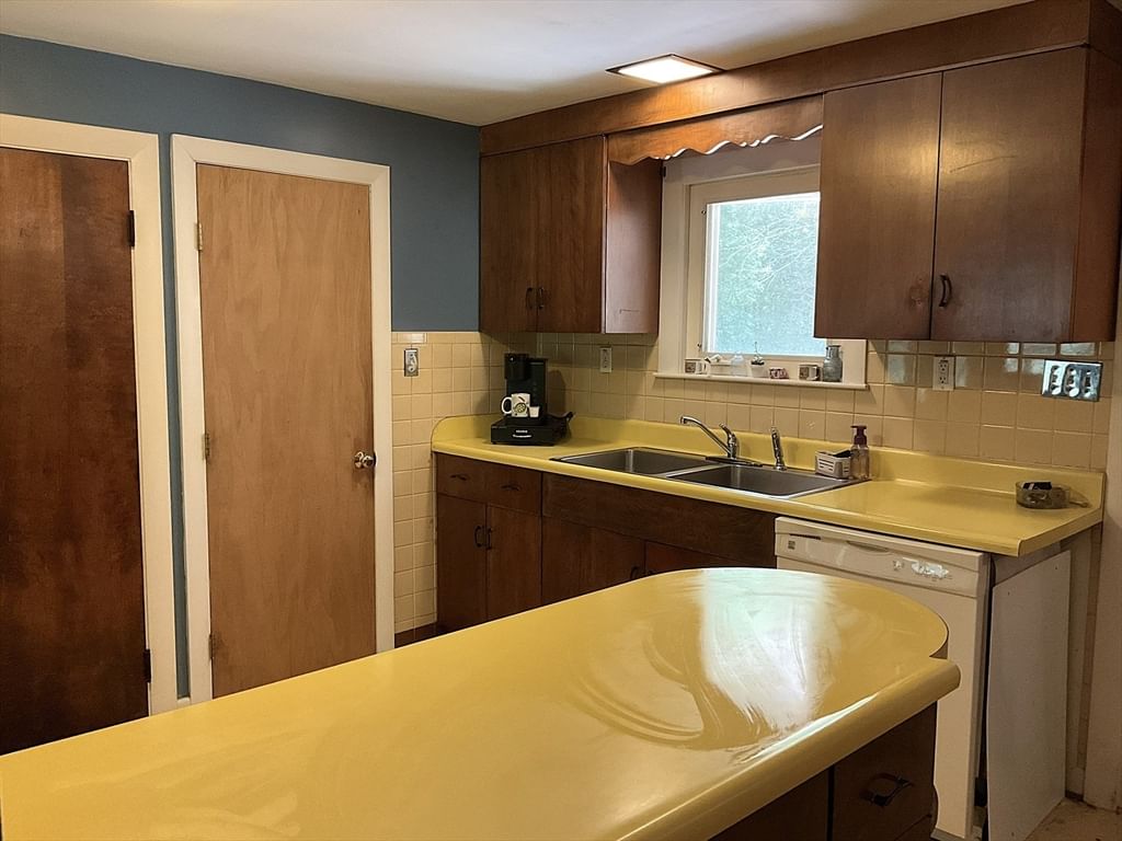 165 State Rd Templeton — Photo 11 of 28