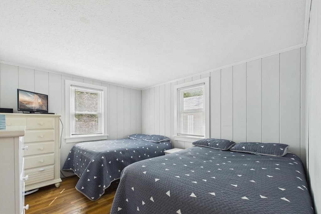 29 Lorree Lane Dennis — Photo 14 of 26