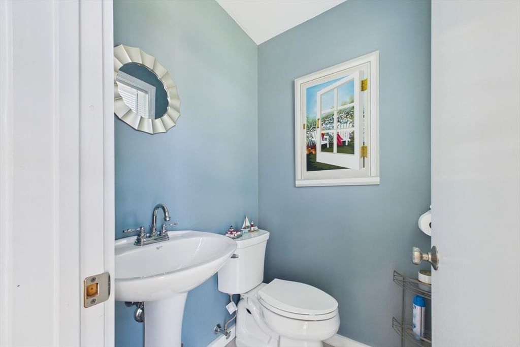 29 Lorree Lane Dennis — Photo 17 of 26