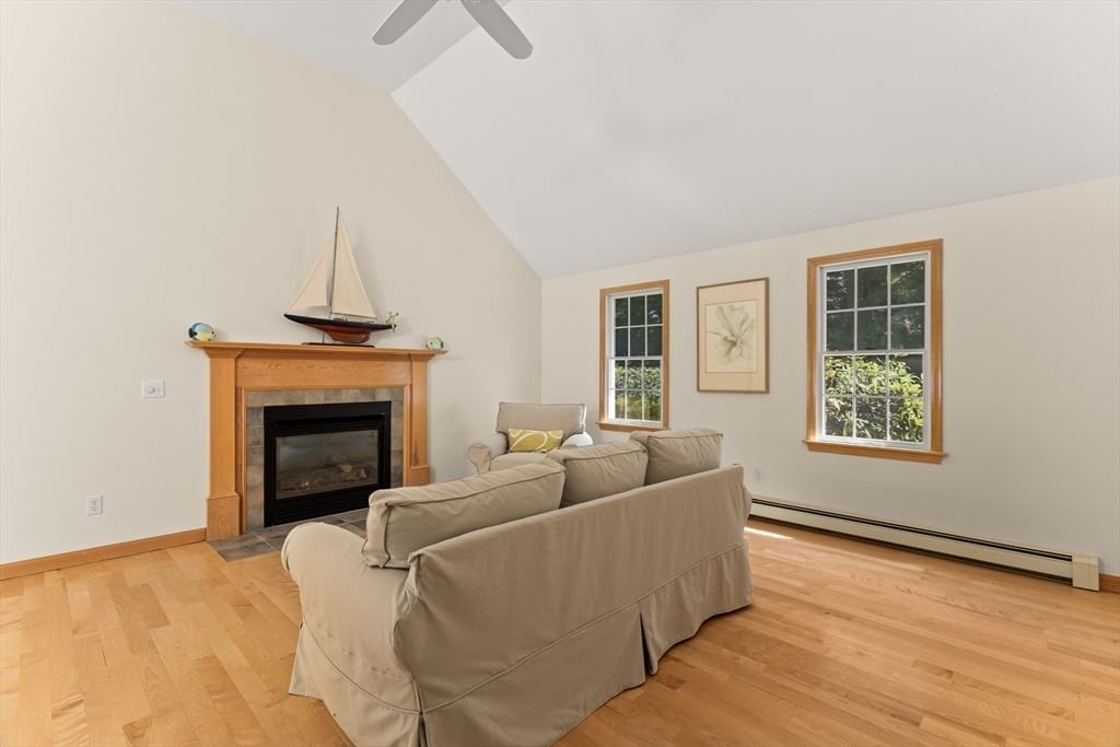 137 Wianno Circle Barnstable — Photo 10 of 39