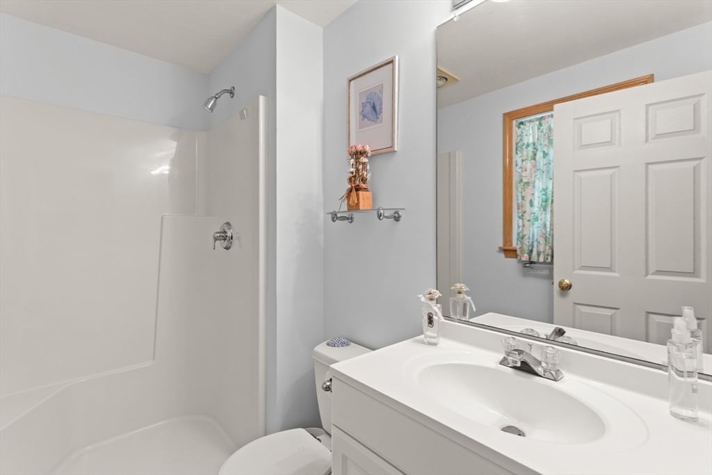 137 Wianno Circle Barnstable — Photo 23 of 39