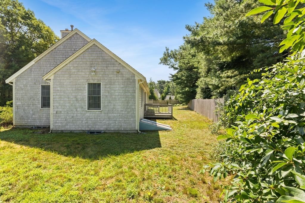 137 Wianno Circle Barnstable — Photo 6 of 39