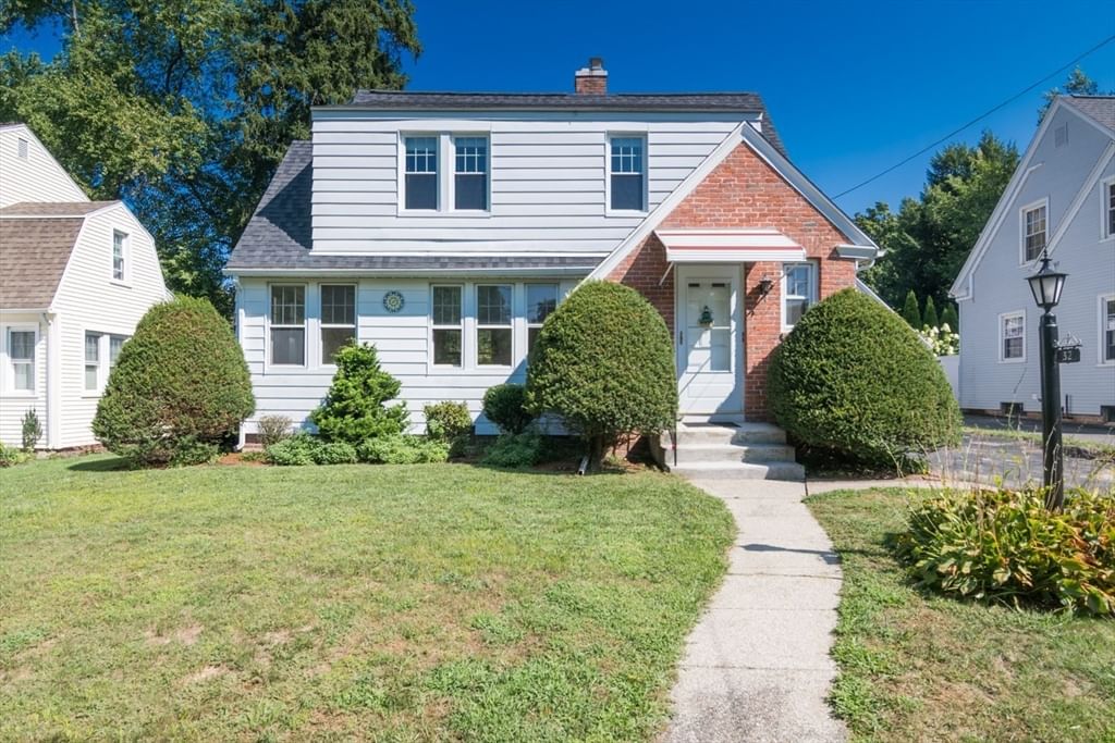 Property at 32 Elmwood Ave, Longmeadow, MA 01106