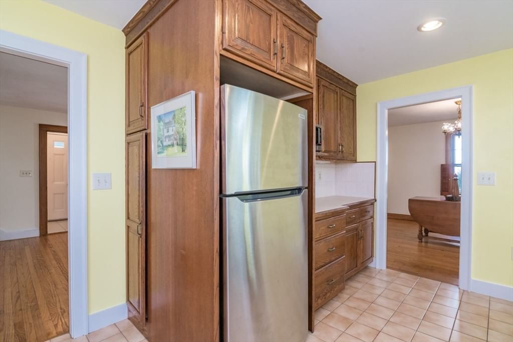 32 Elmwood Ave Longmeadow — Photo 17 of 39