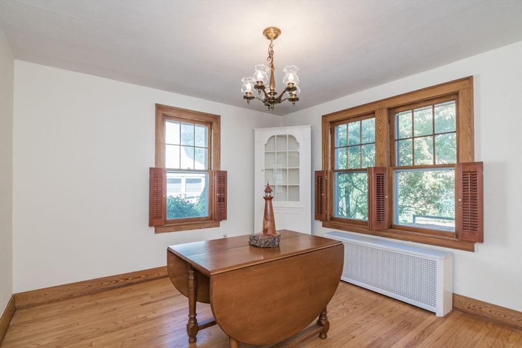 32 Elmwood Ave Longmeadow — Photo 19 of 39