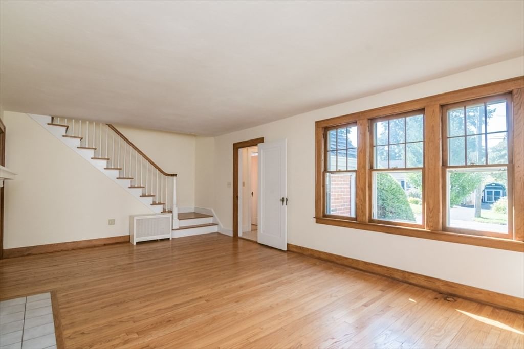32 Elmwood Ave Longmeadow — Photo 22 of 39