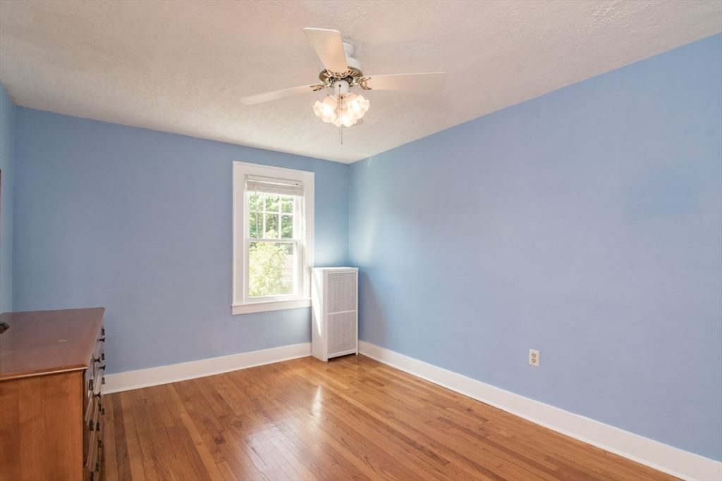 32 Elmwood Ave Longmeadow — Photo 26 of 39