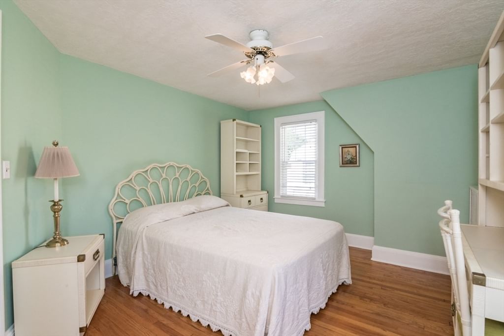32 Elmwood Ave Longmeadow — Photo 28 of 39