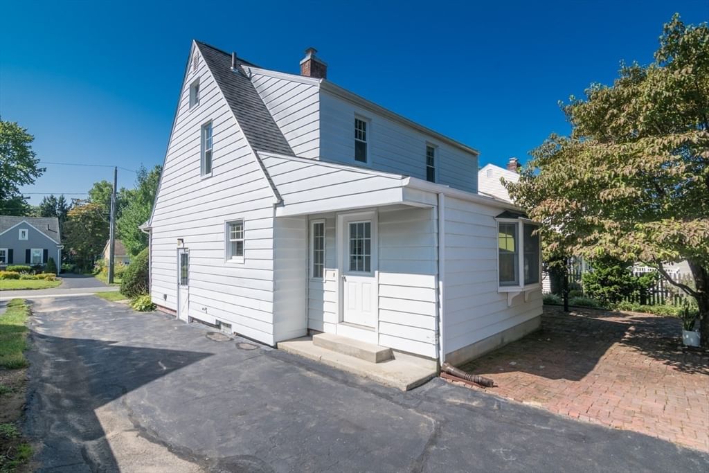 32 Elmwood Ave Longmeadow — Photo 33 of 39
