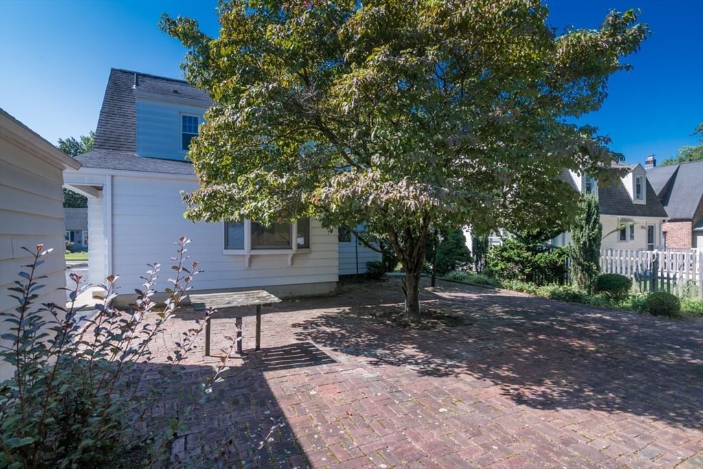 32 Elmwood Ave Longmeadow — Photo 37 of 39