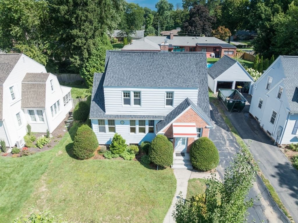 32 Elmwood Ave Longmeadow — Photo 5 of 39