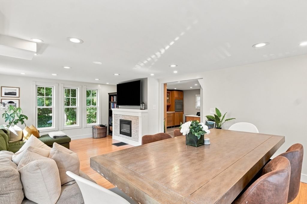 16 Wenham Street Danvers — Photo 15 of 39