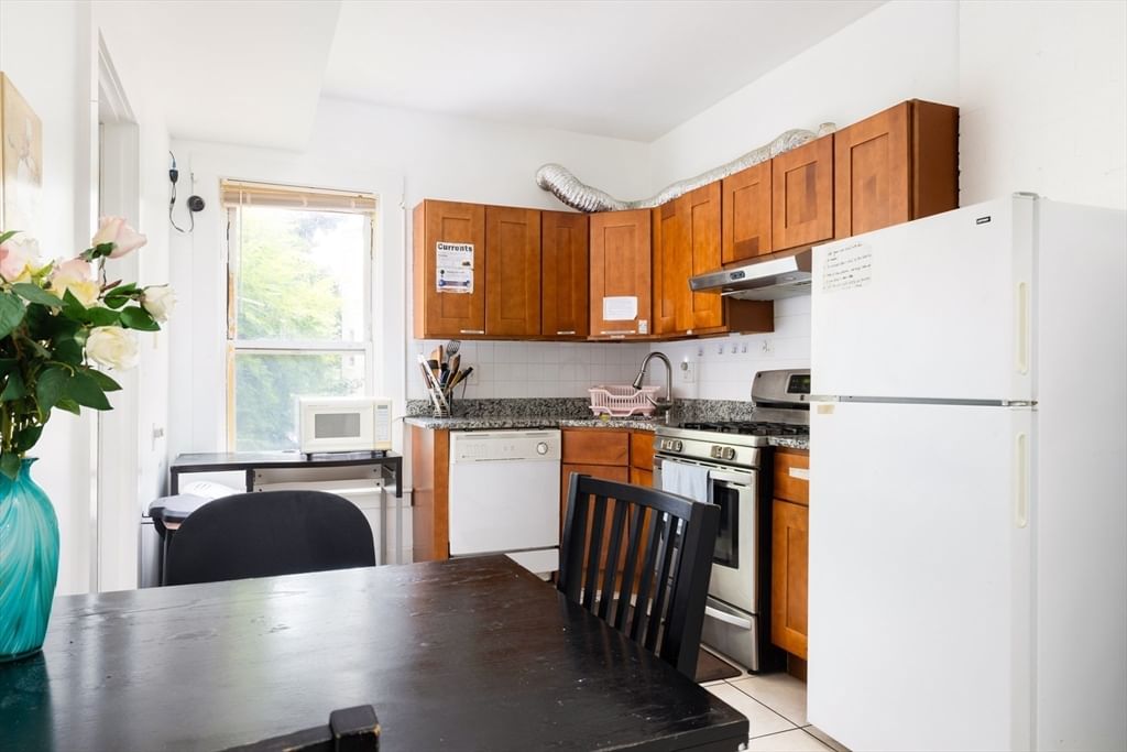 342-344 Bowdoin Street Boston — Photo 18 of 26