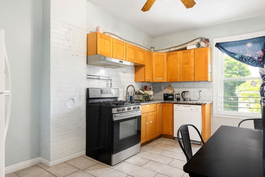 342-344 Bowdoin Street Boston — Photo 23 of 26