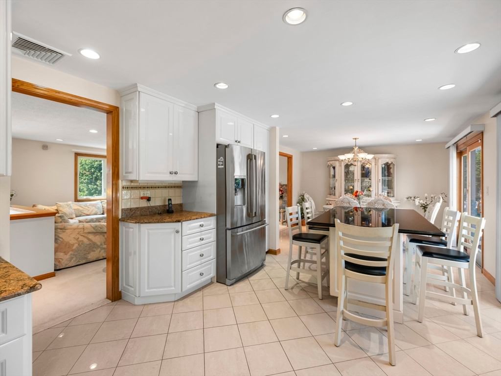 15 Vista Ave Salem — Photo 14 of 37