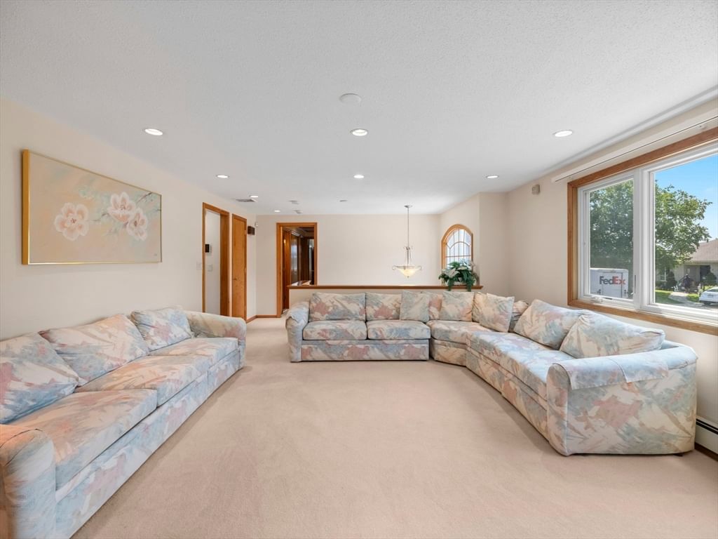 15 Vista Ave Salem — Photo 7 of 37
