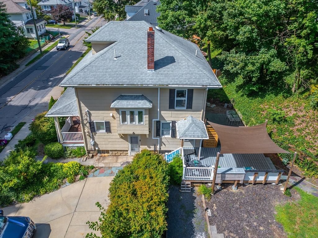 21 Oak Street Plymouth — Photo 7 of 32