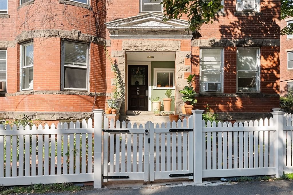 26 Parkway Road Brookline — Photo 2 of 42