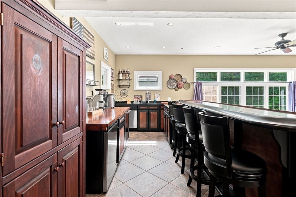 61 Breakneck Rd Sturbridge — Photo 22 of 42