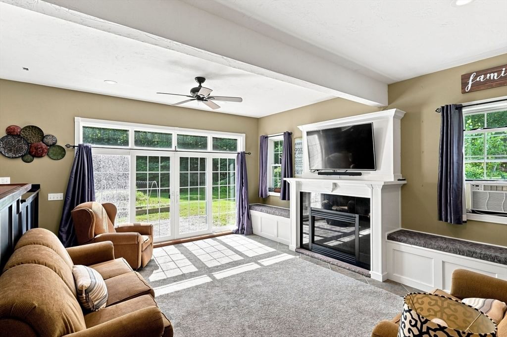 61 Breakneck Rd Sturbridge — Photo 23 of 42