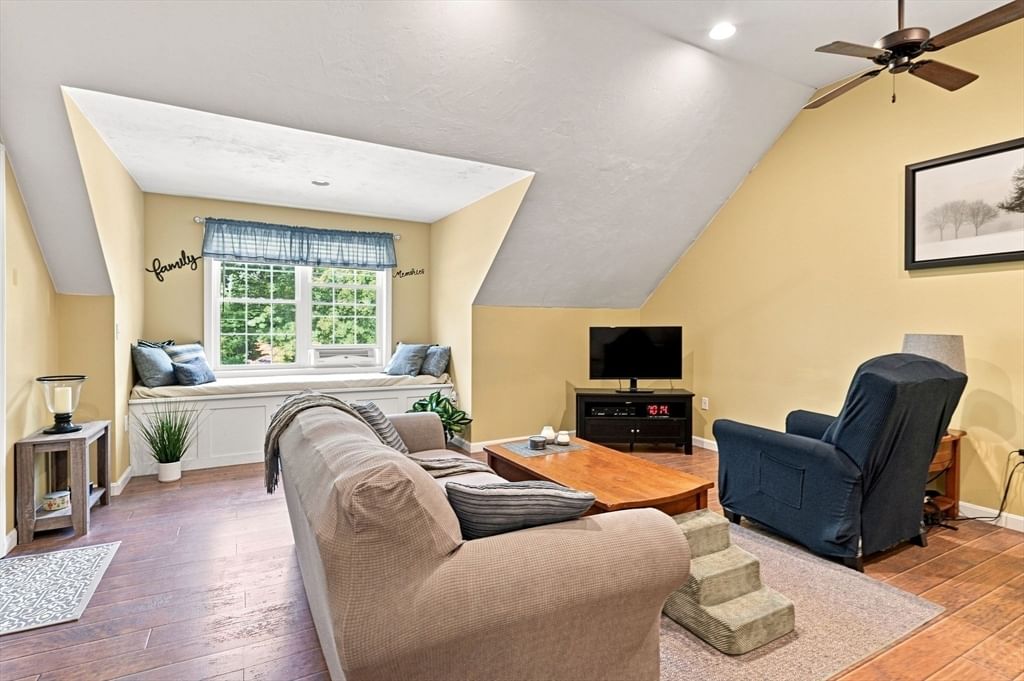 61 Breakneck Rd Sturbridge — Photo 35 of 42