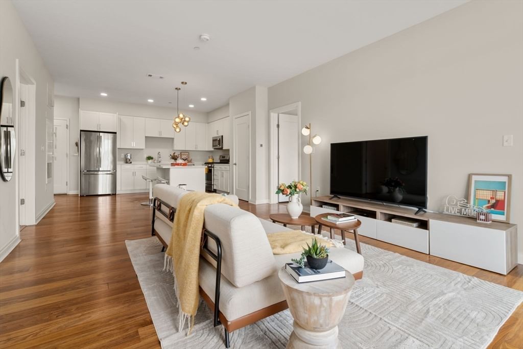 3531 Washington #421 Boston — Photo 3 of 20