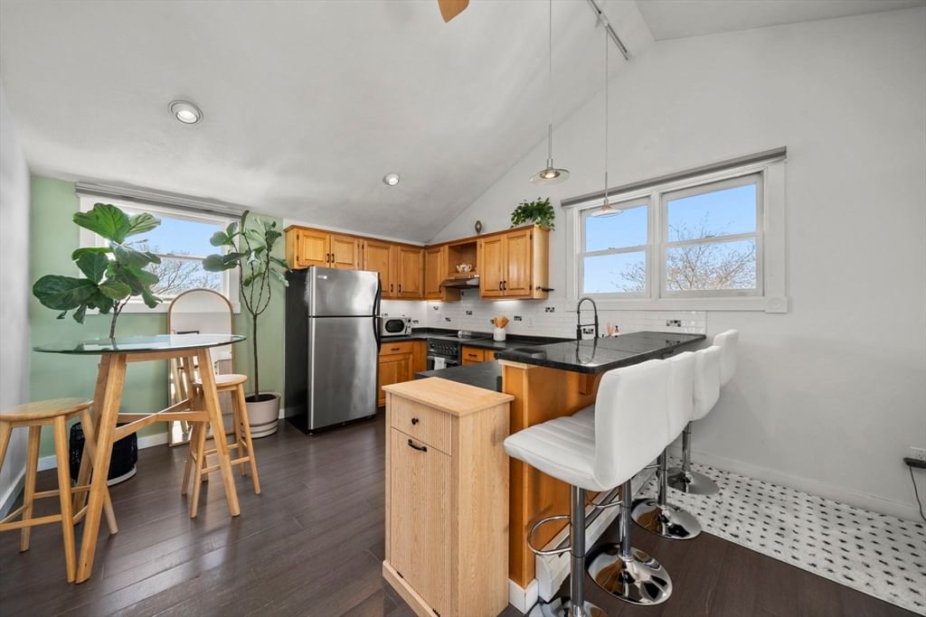 17 Millett St #3 Gloucester — Photo 8 of 22