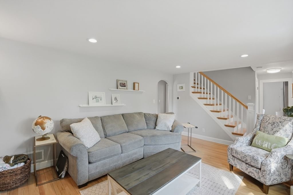 121 Moreland Road Weymouth — Photo 7 of 35