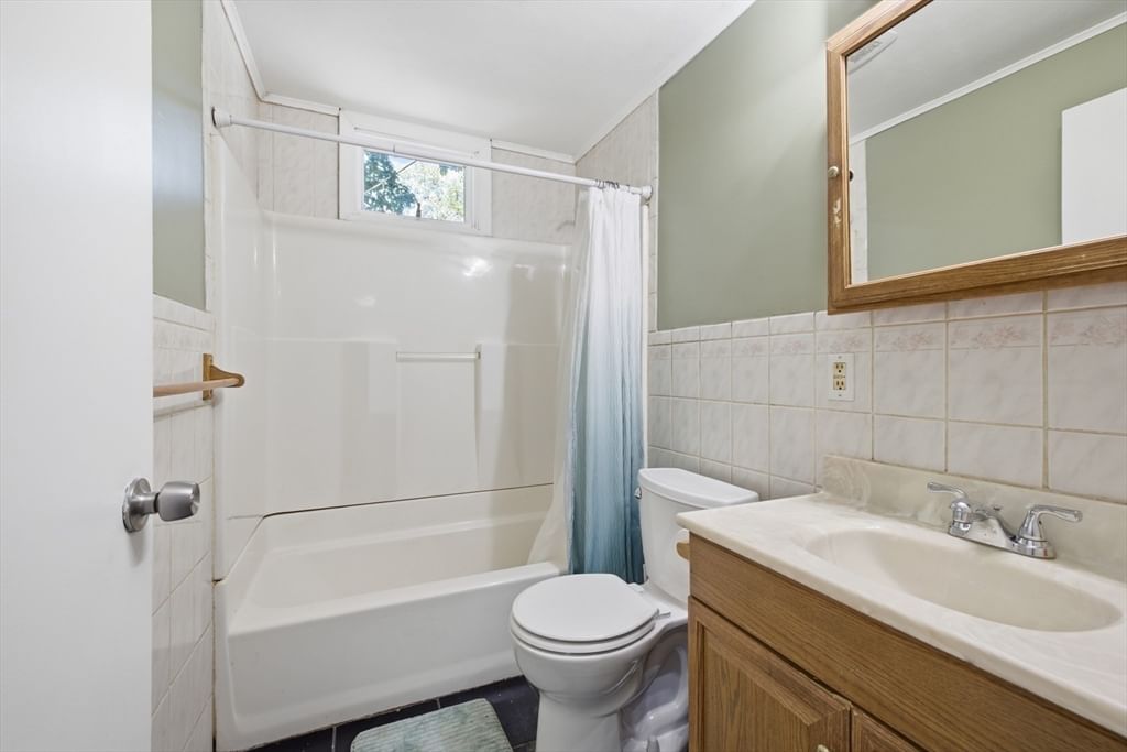 47 W Shore Rd, Holbrook, MA 02343 photo 5