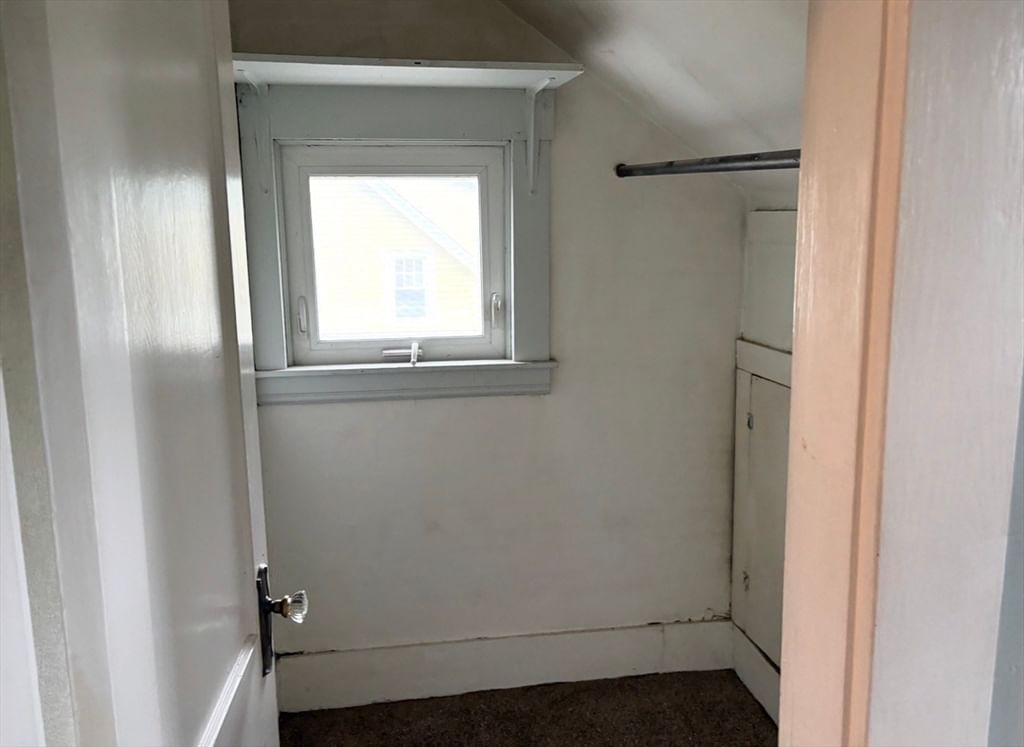88 Carr Avenue Agawam — Photo 16 of 22