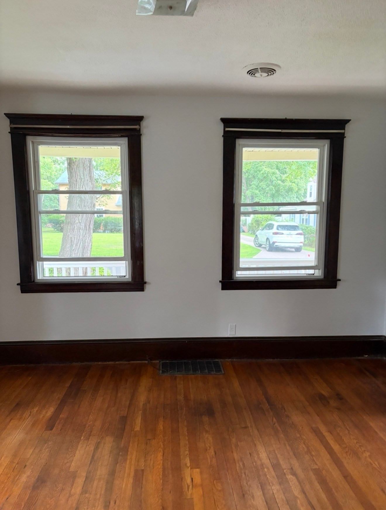 88 Carr Avenue Agawam — Photo 25 of 40
