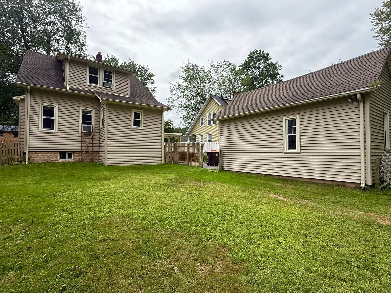 88 Carr Avenue Agawam — Photo 35 of 40