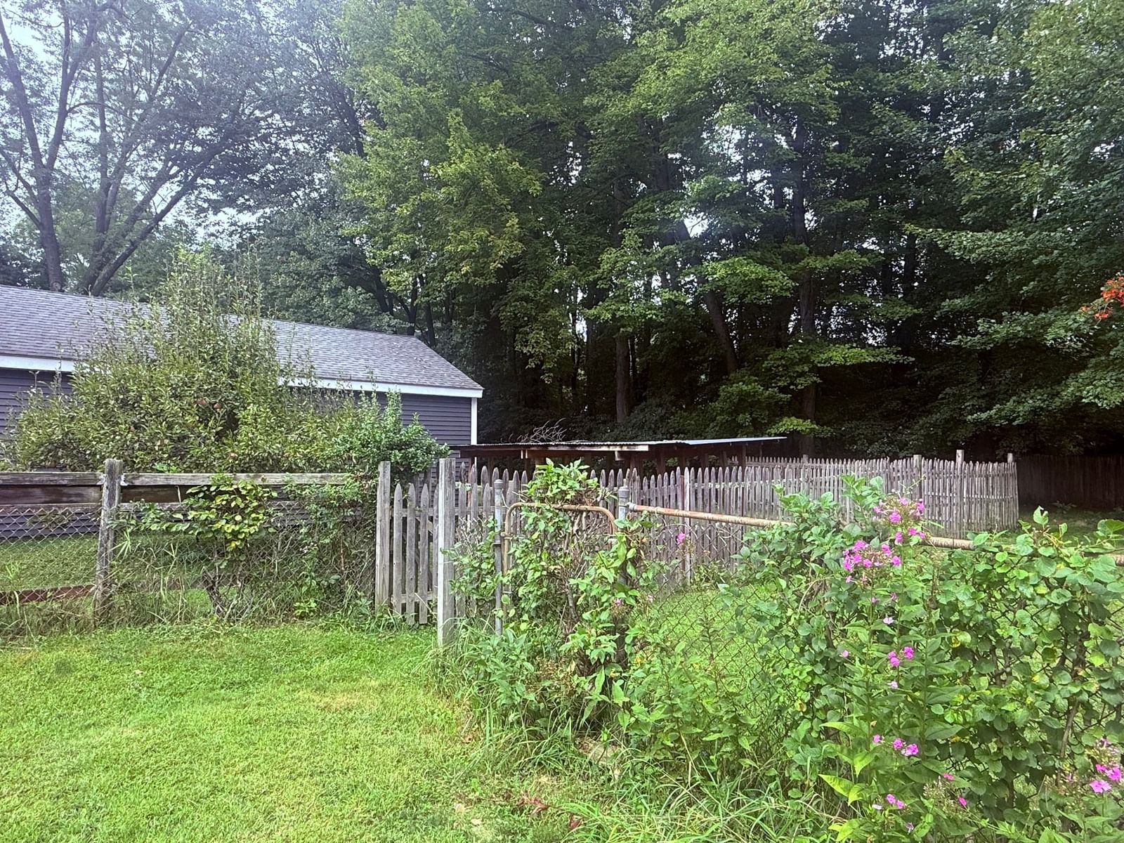 88 Carr Avenue Agawam — Photo 36 of 40