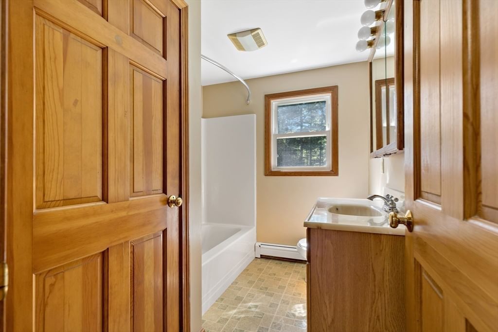 10 Brenrae Dr Middleboro — Photo 26 of 30
