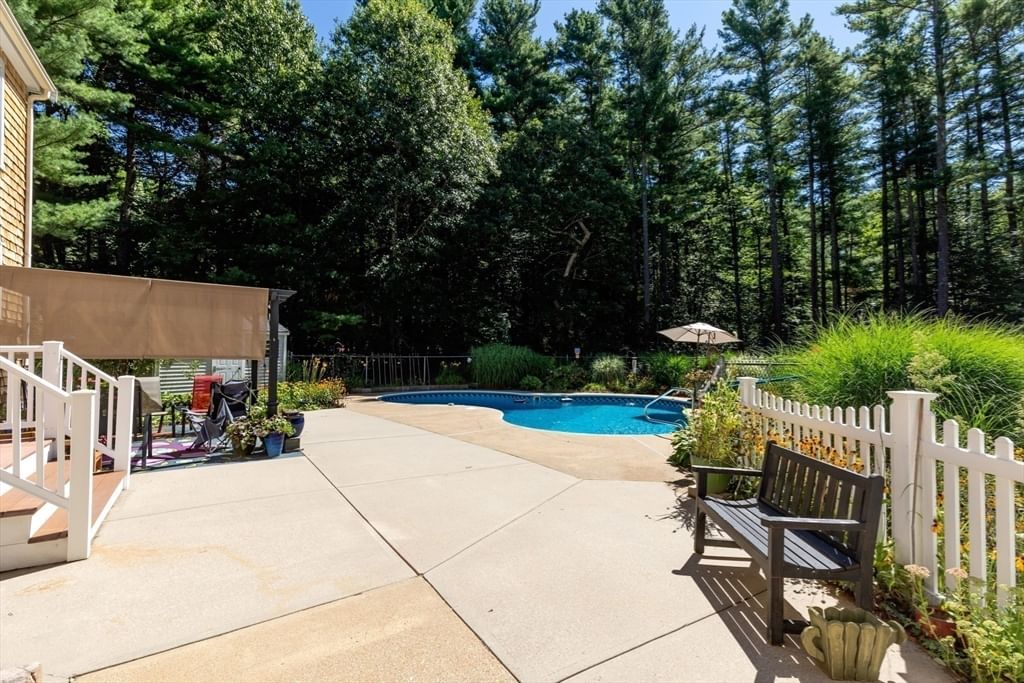 10 Brenrae Dr Middleboro — Photo 8 of 30