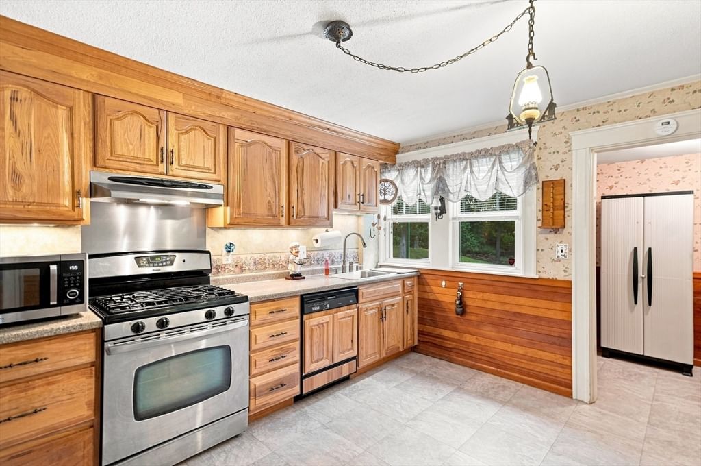 11 Kimball Rd, Methuen, MA 01844 photo 2