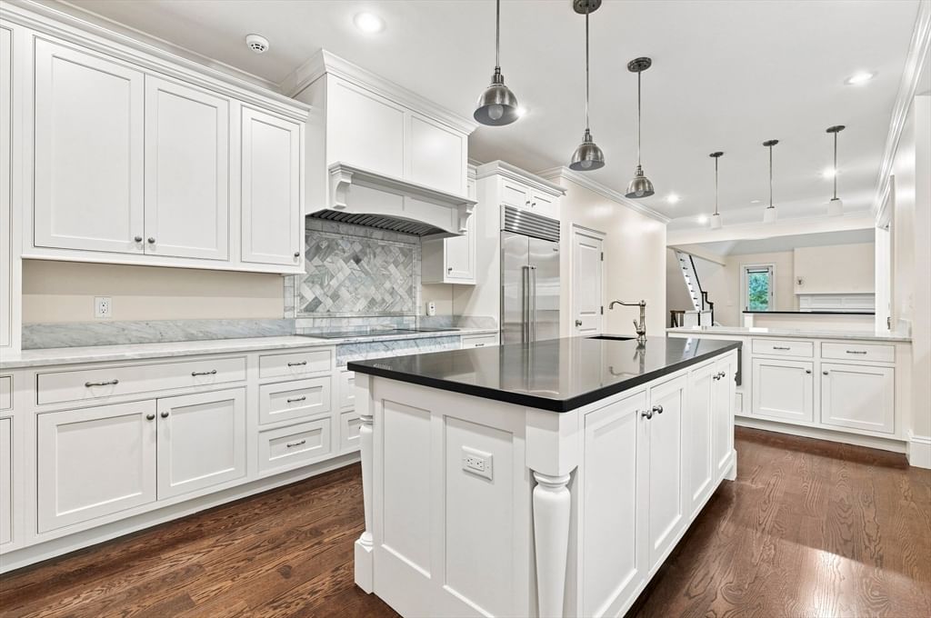 31 Kesseler Way Newton — Photo 2 of 38