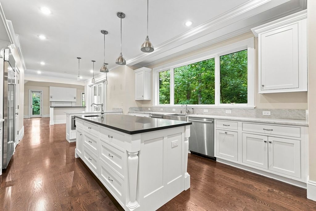 31 Kesseler Way Newton — Photo 4 of 38