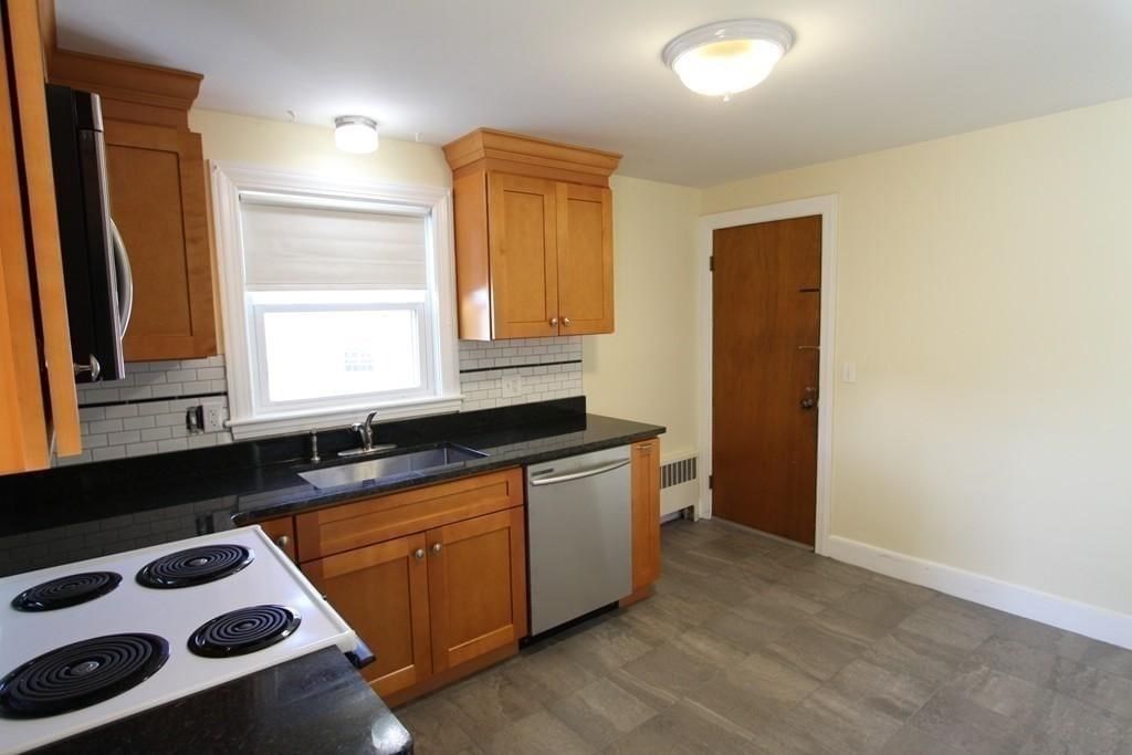 6 Bates Rd E Watertown — Photo 5 of 23