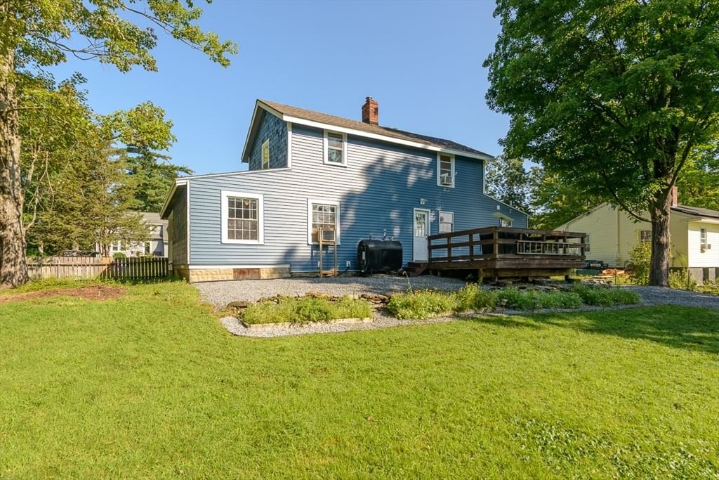 50 Whiting St Lunenburg — Photo 23 of 31