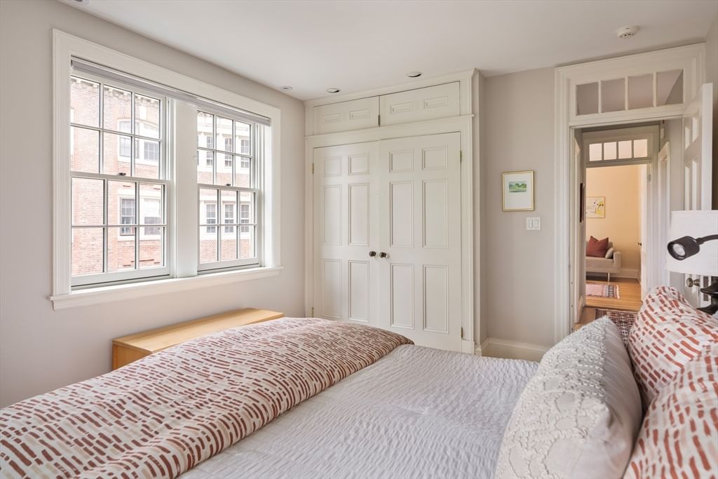 985 Memorial Drive #401 Cambridge — Photo 12 of 23