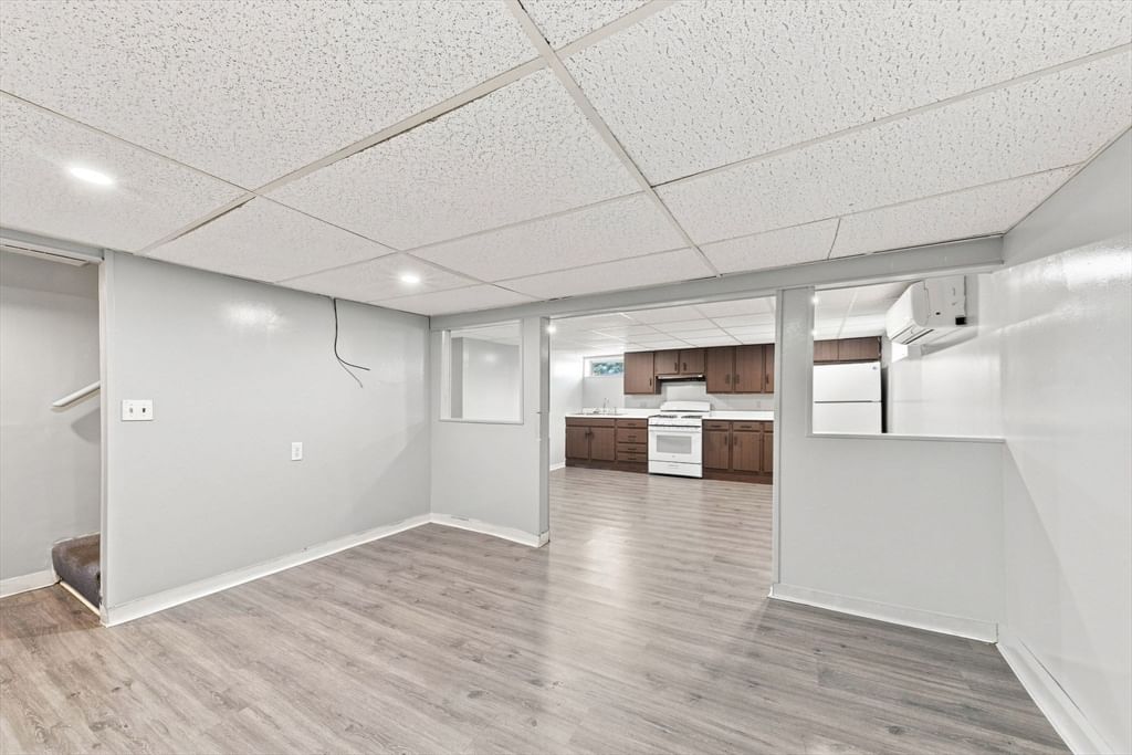 139 Seabury St New Bedford — Photo 15 of 24