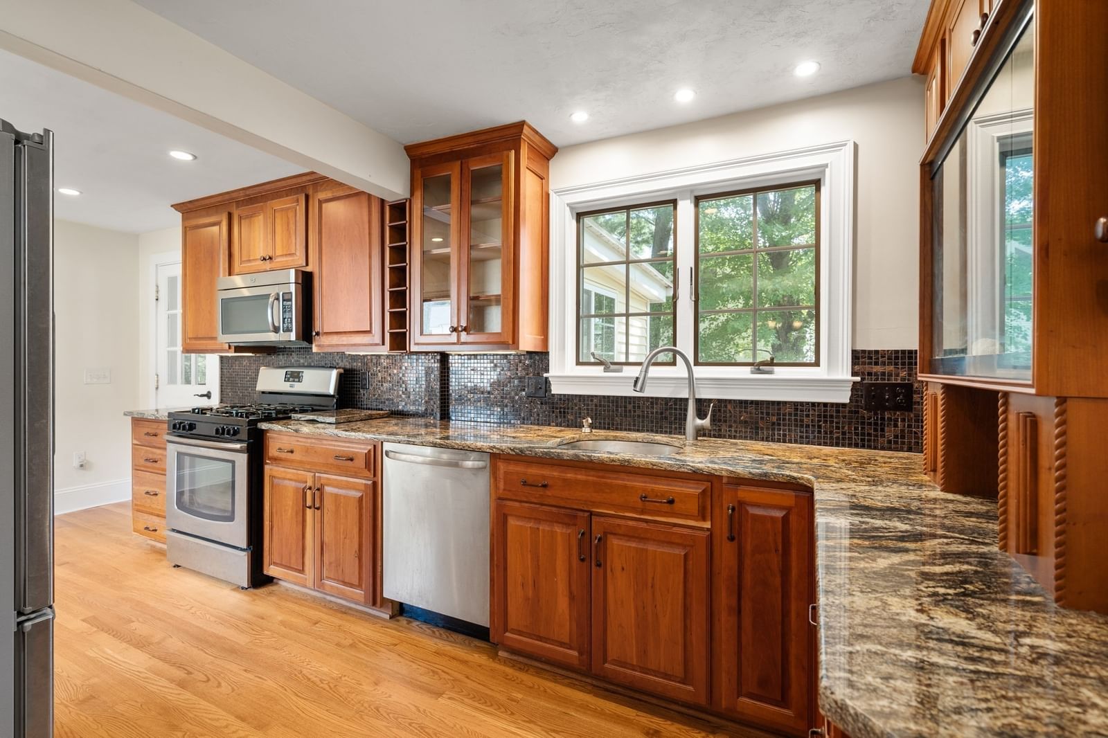 197 Speen Street Natick — Photo 8 of 30