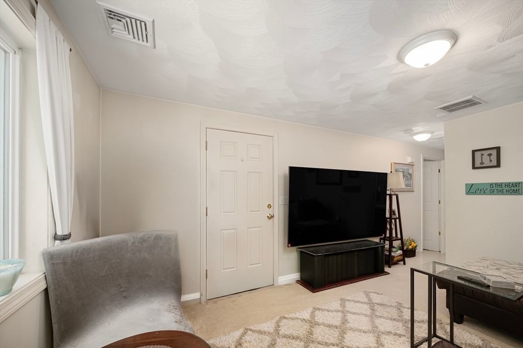 127 Maple Street Attleboro — Photo 11 of 24