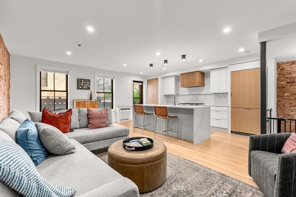 680 Tremont St #1 Boston — Photo 2 of 26