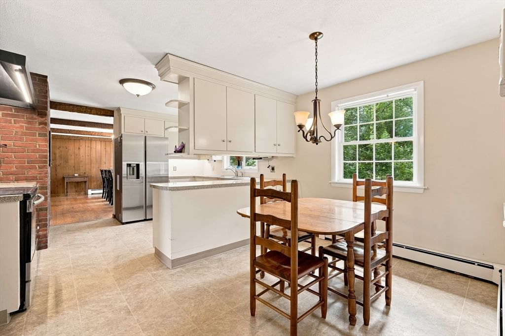 261 Bay Road Hadley — Photo 15 of 38