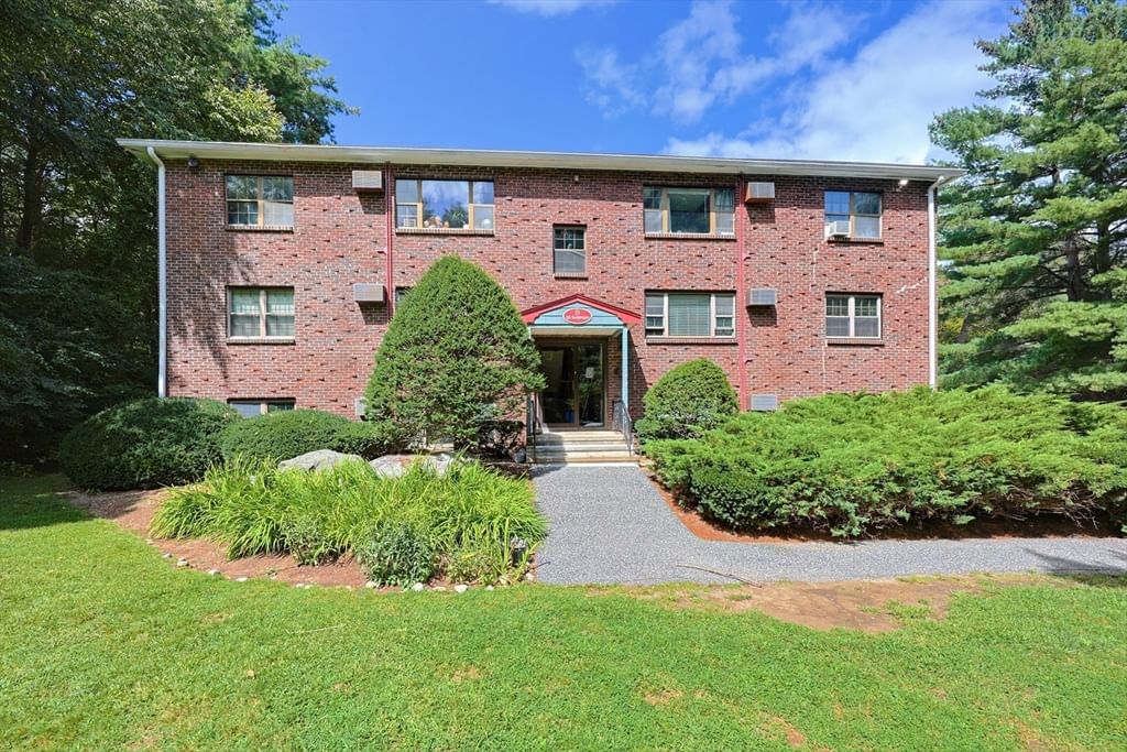 35 Swanson Court #34D Boxborough — Photo 1 of 17