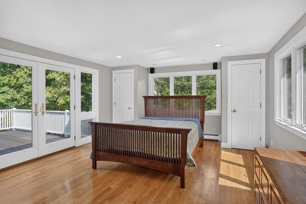 32 Lantern Ln Burlington — Photo 17 of 33